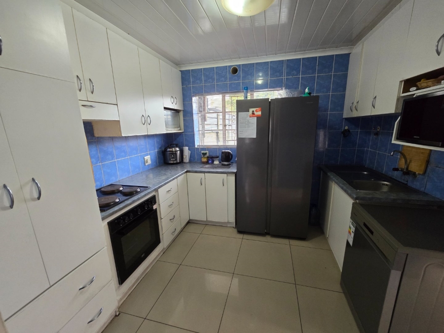 2 Bedroom Property for Sale in Lotus River Western Cape